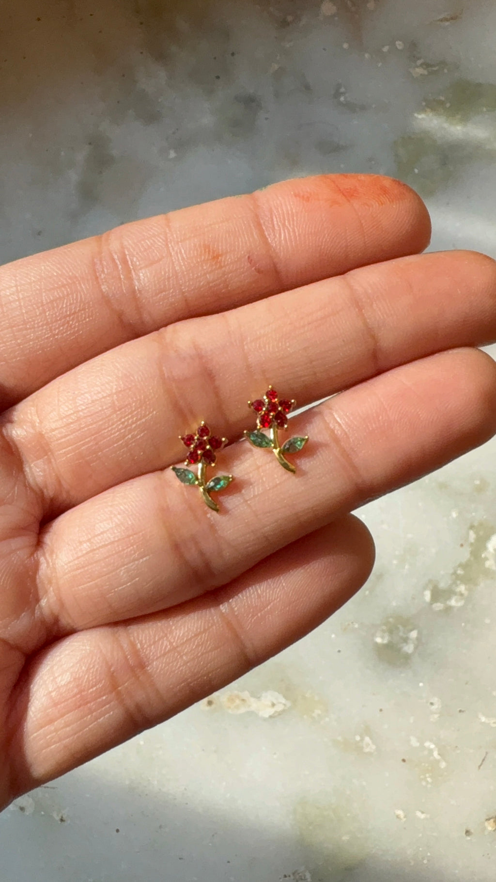 Daisy Studs