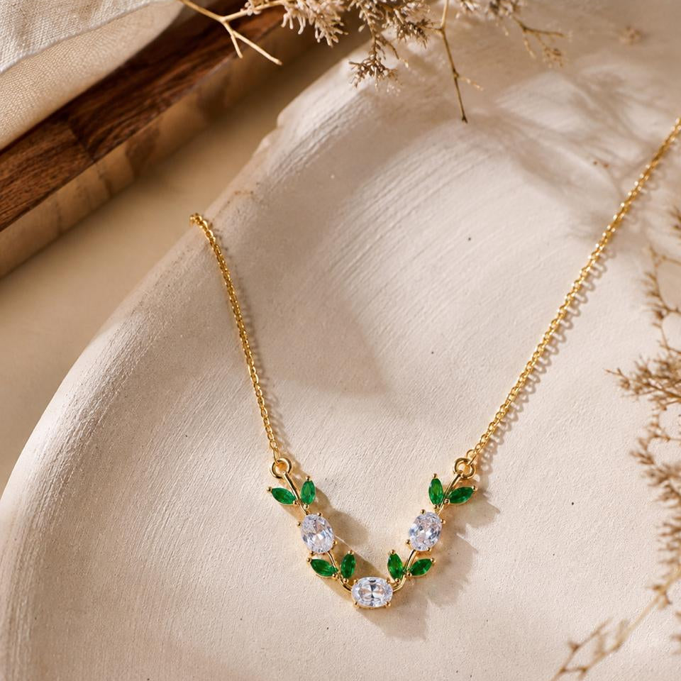 Tulip Green Leaf Necklace